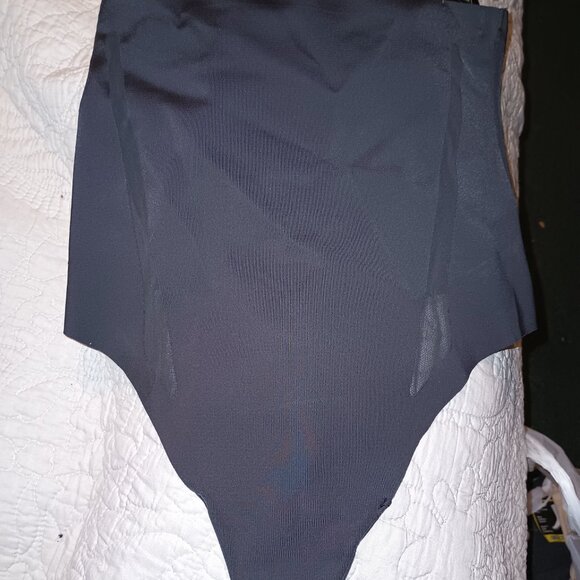 NEW Maidenform Women's Shapewear Extra Firm Shaping Thong SES200 Black M - Picture 5 of 7